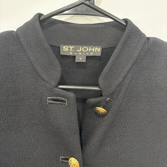 St. John Basics Black Blazer | Gold Buttons | Size 8 | Very Good Condition - Picture 2 of 5